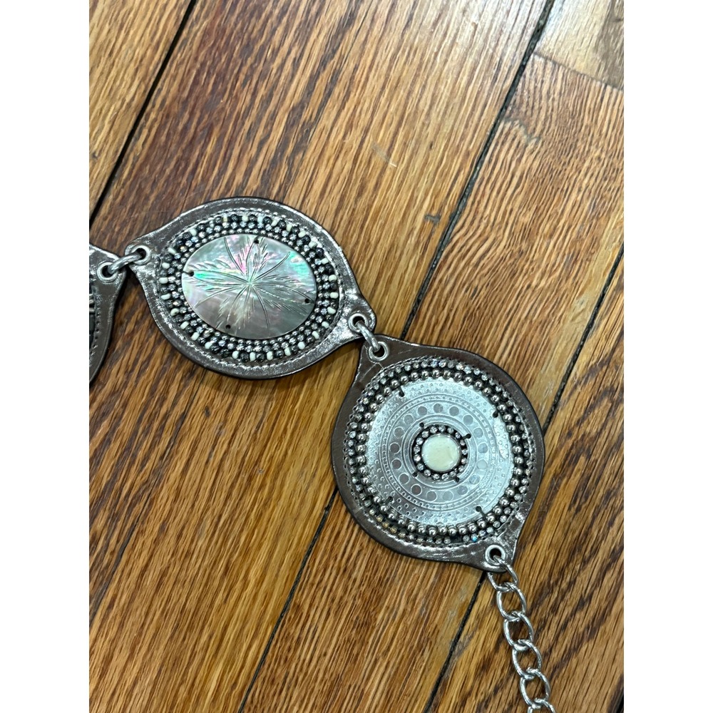 Chico's Genevieve Silver Medallion Chain Belt M/L NWT - Picture 3 of 7